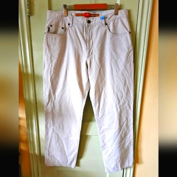 Bugatti lightweight chino straight leg light grey pants - Picture 3 of 13